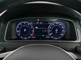 様々な情報を表示可能なActive Info Displayを装備!
