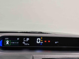 TFTカラ-マルチインフォメ-ションディスプレイ4.2インチの液晶画面に、安全・安心のコンテンツやオ-トエアコンのステ-タスなど、さまざまな運転情報を表示し見やすさにこだわったメ-タ-です♪
