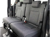 ゆとりある広々とした車内空間は、ドライブを始め買い物やレジャーなど、幅広く活躍します。一人でもみんなとでもお出かけを楽しみましょう!