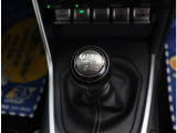 自社整備工場から板金工場、保険やローン等お車に関してはフルサポート!楽しいカーライフのお手伝いをぜひお任せください!自社板金工場・に加え、運輸支局指定工場にて、しっかり点検整備させて頂いております。