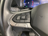 ◆クルーズコントロールにレーダーセンサーを組み合わせ、先行車を測定し設定されたスピードを上限に自動で加減速を行います。一定の車間距離を維持することで、長距離走行でのドライバーの疲労を低減させます。