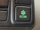 ★ECONスイッチ★ エコドライブを加速しよう!スイッチをONにすると、運転の仕方によるロスを抑え込み燃費をよくするようクルマが頑張ります(*^ー^*)燃費向上にチャレンジ♪