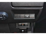 中古車だからボディーコーティングがおすすめ!下地処理が重要なコーティングはもちろんプロの施工でピカピカに仕上げます。濃色車は親水性、淡色車は撥水性のものがオススメ!