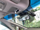Hondaセンシング搭載!ミリ波レーダーと単眼カメラで、クルマの前方の状況を認識。ブレーキやステアリングの制御技術と協調し、安心・快適な運転や事故回避を支援する先進のシステムです!