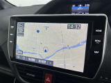 純正ナビを装備。タッチパネル式で使いやすく、お出かけもラクラクです。
