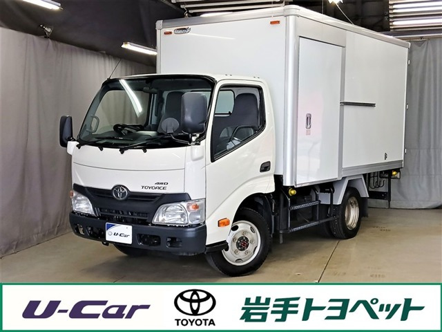 トヨエース  トラック2tアルミ4WD