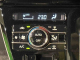 車内空調は&rdquo;AUTOエアコン&rdquo;にお任せ。運転に集中出来ますよ!