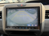 バック駐車が苦手な方や、初めてのお車で不安な方でも後方をナビ画面に映してくれるので、ラクラク停められます。