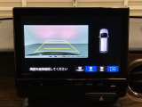 バックでの車庫入れも安心です! リアカメラが付いているバックモニター付のナビを装備しております。バンパーについているソナーや、操作線もついており距離感も画面から確認できます。