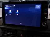 CD、DVD、Bluetooth、AM、FM、AUX、スマートフォン接続ができます。
