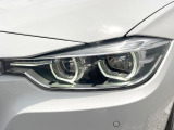 ●LEDヘッドライト:夜間走行時も良好な視界を確保し安心して運転できる高輝度LEDヘッドライトを装備!点灯速度が早く、消費電力も抑えられています。