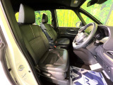 運転席シート廻りは使用感も少なく、良好な状態となっています。丁寧に使われていたことがよくわかりますね。