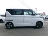 両側オートスライドドアですので、狭い駐車場での、乗り降りも、しやすく便利です。