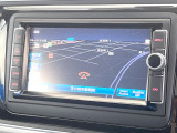 ●純正ナビ:一体感のあるナビは、高級感ある車内を演出してくれます。Bluetooth再生などオーディオ機能も充実しておりますので、運転もより楽しめます♪