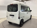 リアはプライバシーガラス付です。見た目もかっこいいですよね。また、太陽光を防ぐので冷房の効きを良くする効果もあるんです。エアコンを控えめにすれば燃費向上も見込めますよ。