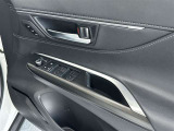 運転席のパワーシートはメモリー機能付き