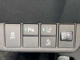 リアコーナーセンサー装着車です。後方の障害物を感知すると電子ブザー音でお知らせします。縦列駐車などアシスト致します!