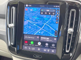 ●Apple Car Play:スマホとの有線接続で、ナビ・オーディオ再生などスマホのアプリ機能が画面でも使える便利機能です!