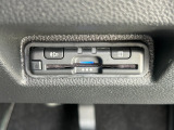 ETC付。高速道路の料金所はキャッシュレスで通過です。サービスエリア等にあるスマートインターの出入りも利用可能でとっても便利。ご納車後すぐにお使い頂けるようセットアップしてのお渡しとなります。