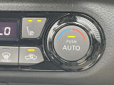 シートヒーターが付いて寒い日も快適です
