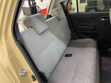 余裕のある運転席ですので、快適なドライブをお楽しみいただけます。