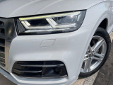 ●LEDヘッドライト:高寿命LEDヘッドライトで、安全運転を支える良好な視界を!