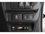すわり心地の良い運転席・助手席です。長時間のドライブの疲れ軽減に貢献します。どうぞ快適なドライブを♪