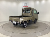 購入後も自社指定整備工場完備でお客様の愛車をしっかりサポート致します!御納車時には安全かつ安心してお乗り頂けるようホンダ専門知識を持つ整備スタッフが点検・整備・装備も説明をしてお渡ししております。
