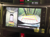 【パノラミックビューモニター】専用のカメラにより、上から見下ろしたような視点で360度クルマの周囲を確認することができます☆死角部分も確認しやすく、狭い場所での切り返しや駐車もスムーズに行えます。