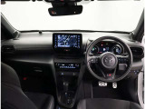 オシャレなインテリアで運転する気分も盛り上がりますよね^^