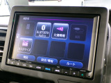 CD、DVD、Bluetooth、AM、FM、スマートフォン接続ができます。
