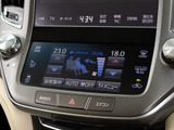 使いやすさや安全性を追求したステアリング周り!高級車ゆえにスイッチ類が多いのも特徴ですね!考え尽くされた配置ですぐに使いこなす事が出来ますのでご安心下さい!是非、体感してみて下さい!!