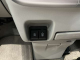USB電源ソケットが前席中央にあり、便利に使えます☆
