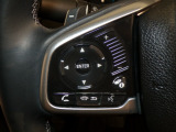 【ステアリングリモコン】ステアリングにオーディオ調節可能なスイッチが装備されていますので運転中でも視線をそらさずにオーディオの調節が可能です!