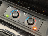 【シートヒーター&ベンチレーション】夏場は涼しい風でお尻や背中の熱やムレを防ぎ、冬はエアコンよりも早く温まってポカポカに!季節を問わず快適に過ごせます。