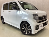 指定工場併設で末永く品質を保ちます。12ヶ月点検や車検はもちろんのこと、国家資格整備士によるお車のアドバイスも致します。