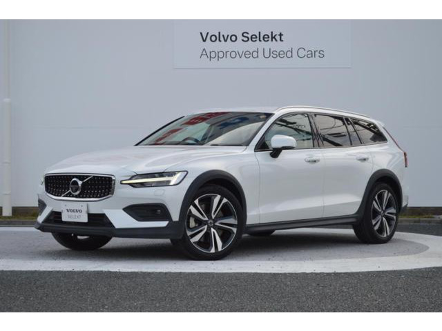 ボルボ V60クロスカントリー 