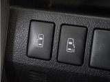 ◆両側電動スライドドア◆狭い駐車場でも乗り降りが楽々♪お子様が隣の車にドアを当ててしまう心配もございません!小さなお子様連れの方もこれで安心。