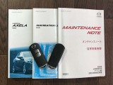 取扱書&整備手帳揃っております☆遠くからドアの開錠施錠が出来る便利なキーレスを装備しています。