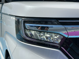 LEDヘッドライト搭載でしっかり明るく照らしてくれるので、夜間走行や不慣れな道でも安心です。