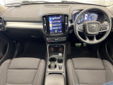 XC40 B4 AWD モメンタム 4WD 