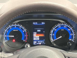 【メーター】メーター内のカラーディスプレイには運転をサポートするさまざまな情報を表示!