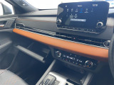 【 オートエアコン 】車内温度を感知して自動で温度調整をしてくれるのでいつでも快適な車内空間を創り上げます!