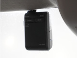 ◆ドライブレコーダー◆映像・音声などを記録する自動車用の装置です。 もしもの事故の際の記録はもちろん、旅行の際の思い出としてドライブの映像を楽しむことができます。