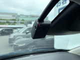 万が一の状況を映像と音声で記録する純正ドライブレコーダー搭載!!
