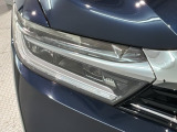 LEDヘッドライトは、点灯の瞬間から最大光量を発揮し、突然暗くなるトンネルなどでの安定感を高めます。