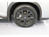 純正アルミホイール装備!タイヤサイズは225/55R18を装着です!
