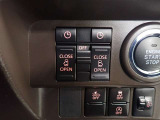 両側電動スライドドアのスイッチ付です。車内からもスイッチひとつで楽にドアの開閉が可能です。電動なので開閉時に力を使う必要がなく、半ドアになることもありません!