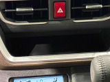 実用的な収納が、車内の各所にあります♪