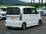 外装も丁寧に磨いております。是非1度実車をご覧ください!
